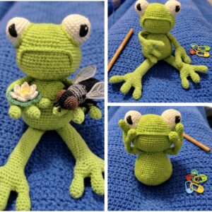 Kézzel horgolt béka amigurumi figura tavirózsával és léggyel